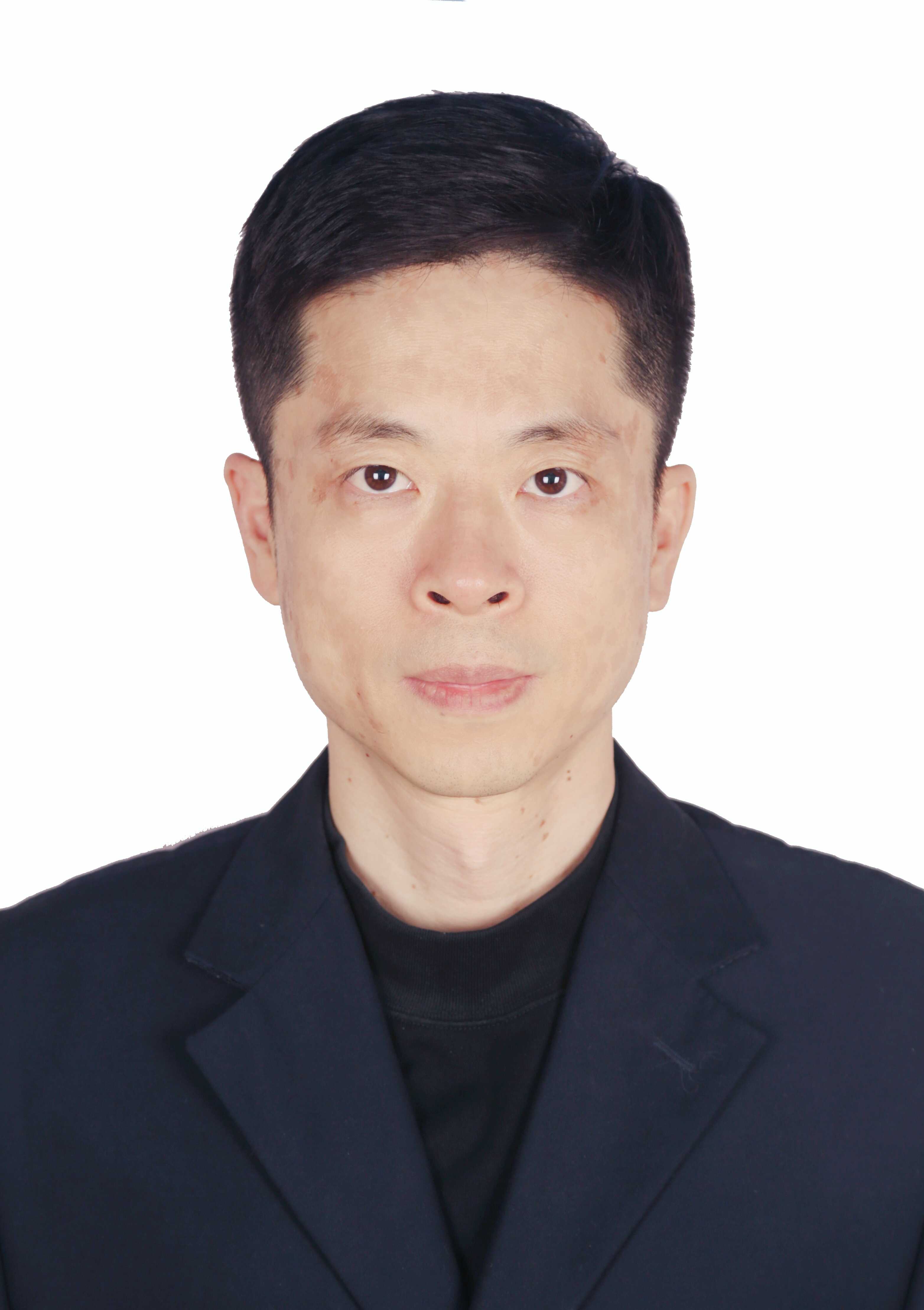 尤飞武官.jpg