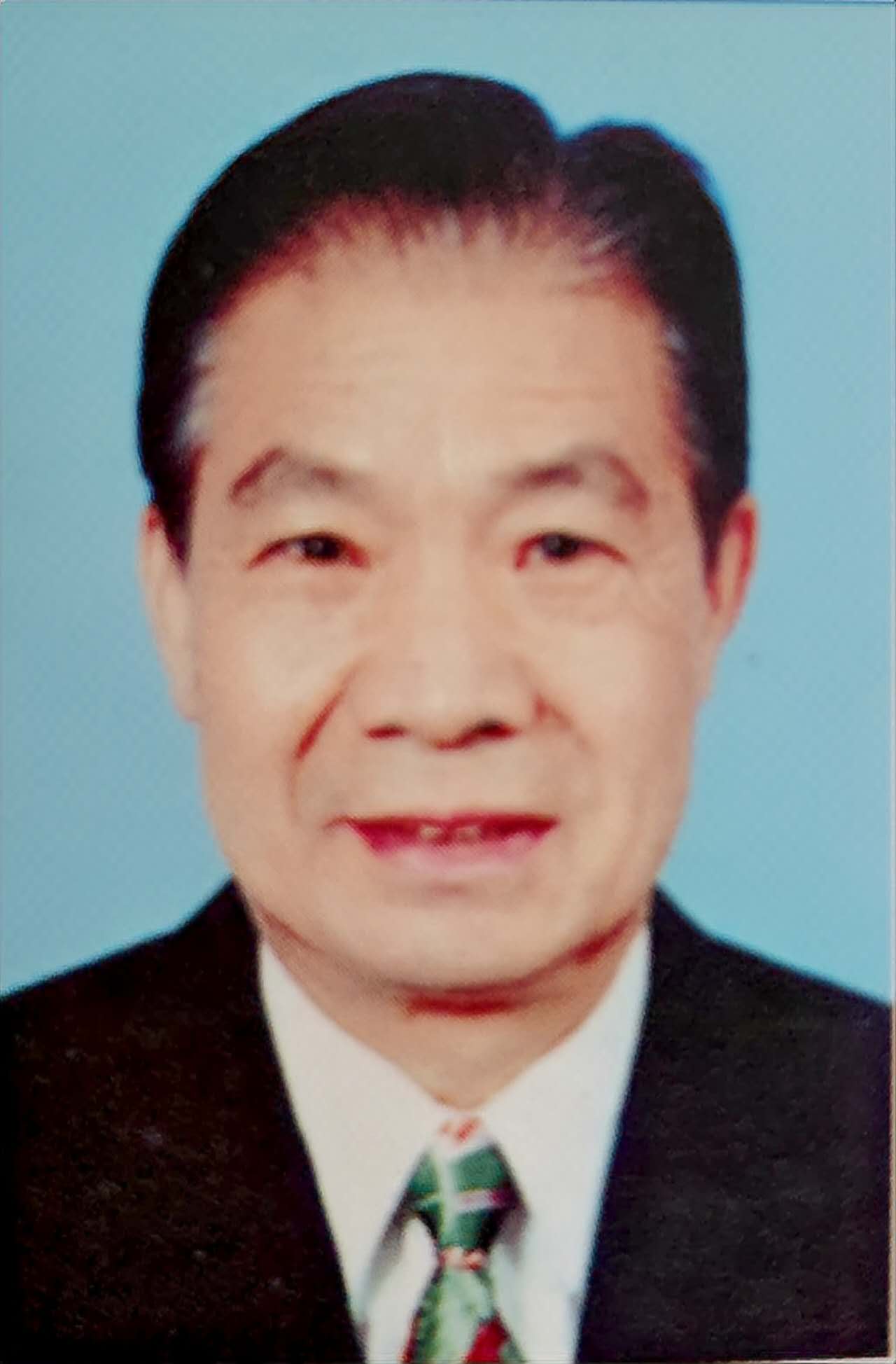 07-陈久长大使证件照.jpg